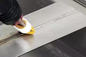 تمیز کردن جوشکاری به روش مکانیکی