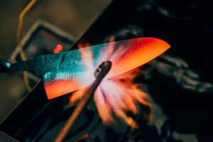 انواع فلزات برای ساخت چاقو