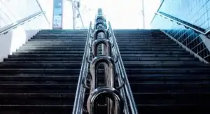 هنگام انتخاب آلیاژ استیل برای کاربردهای دکوراتیو چه مواردی را رعایت کنیم