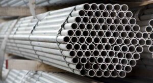 راهنمای انتخاب لوله استیل برای سیستم‌های پایپینگ صنعتی